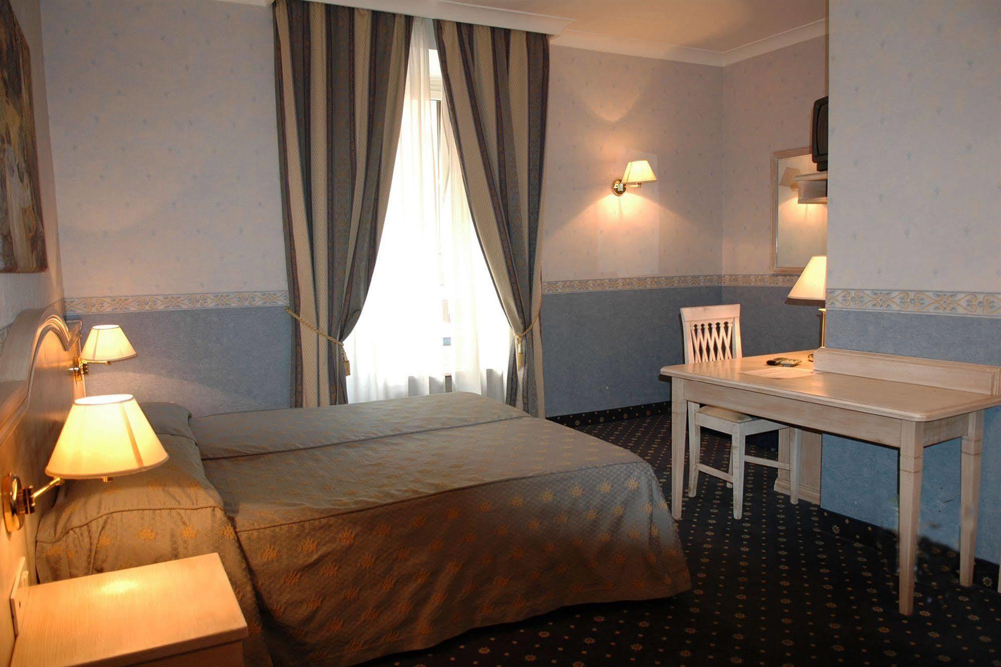 Bed and Breakfast Piccolo Imperiale Рим Экстерьер фото
